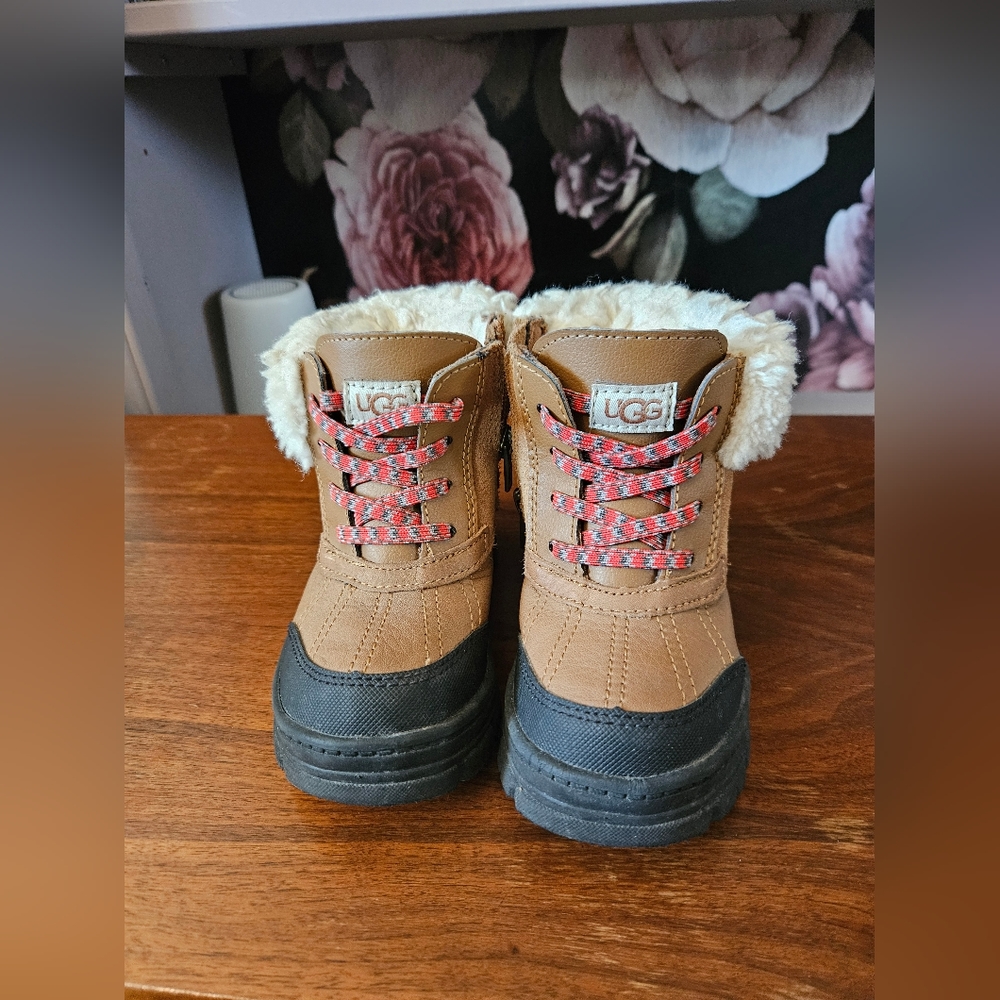 Toddler  9T Ugg Winter boots